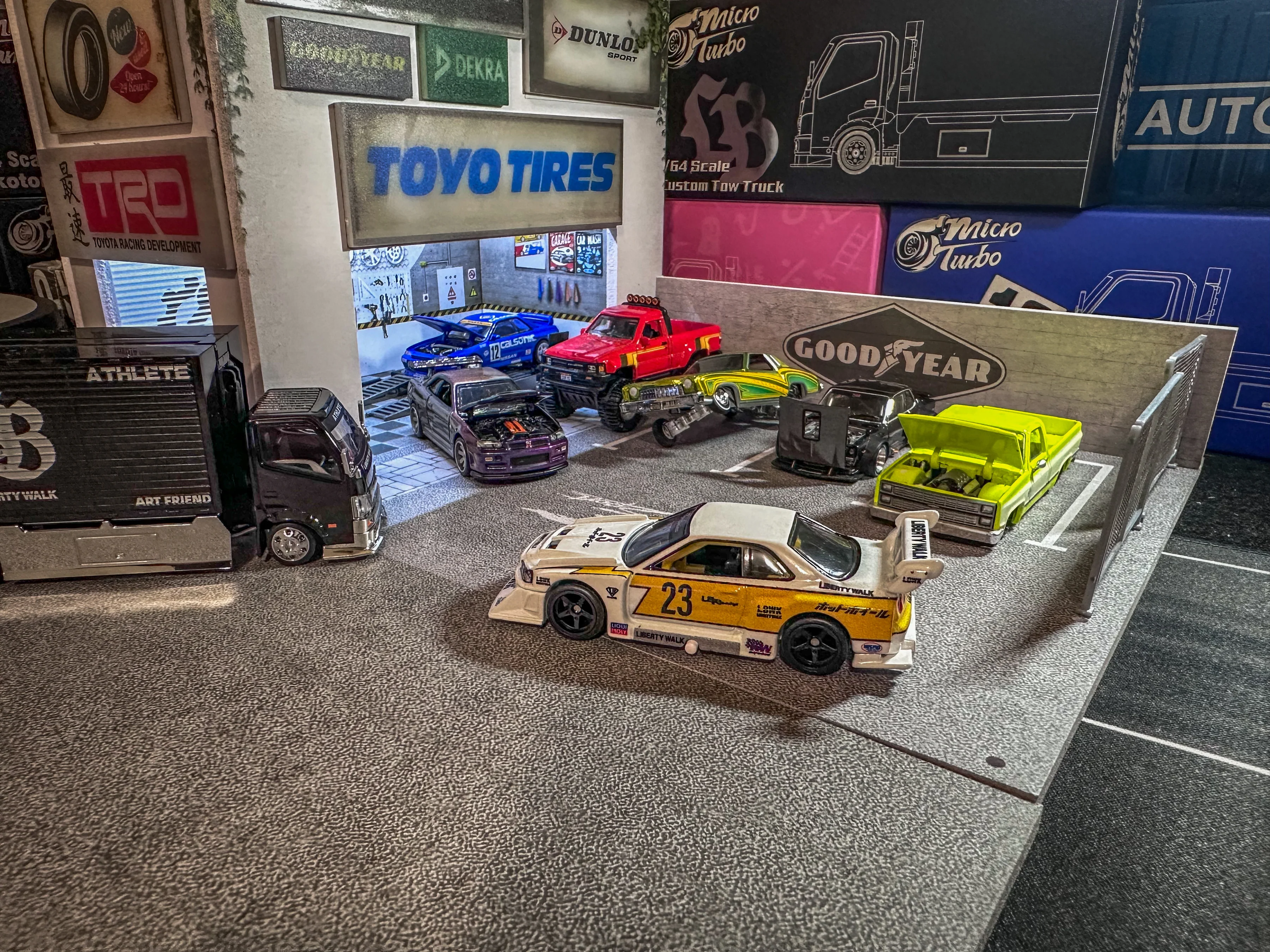 Premium 1:64 Diecast Precision Collectibles